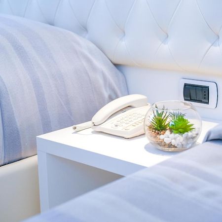 Residence Hotel Alba Palace 알바아드리안티카 외부 사진