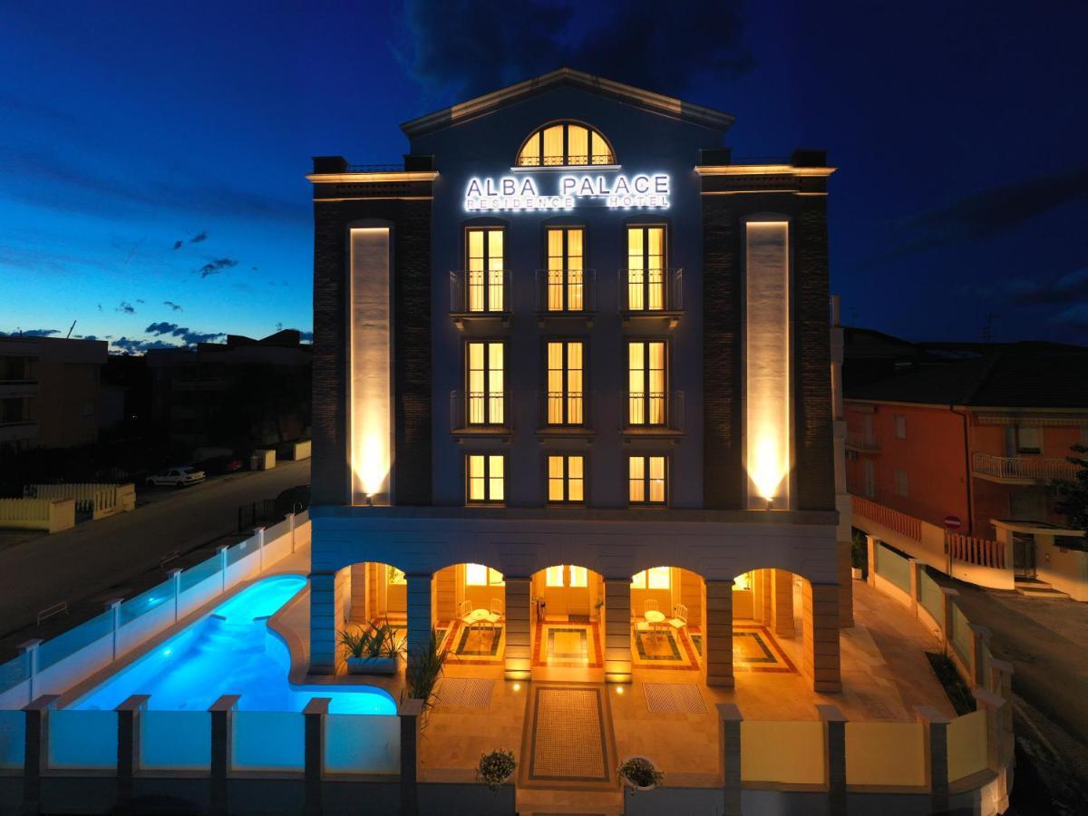 Residence Hotel Alba Palace 알바아드리안티카 외부 사진